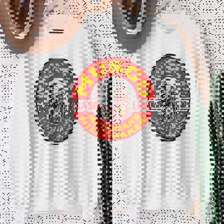 バックプリントのみ レトロ ヴィンテージ ガソリンスタンド ムスゴ ガソリンオイル スウェットシャツ 年配の女性への贈り物