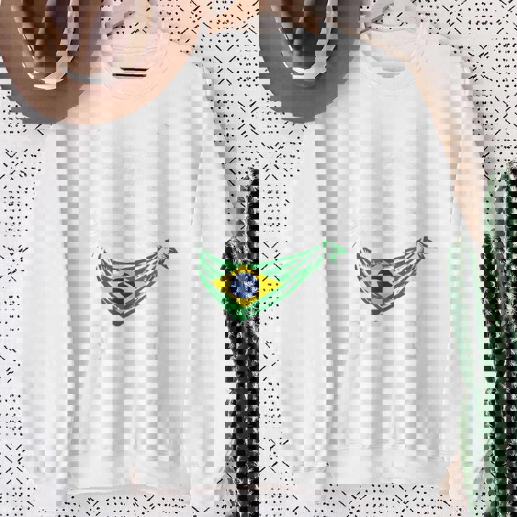 ビンテージ ブラジルの旗 面白い ブラジル 猫 サングラス スウェットシャツ 年配の女性への贈り物