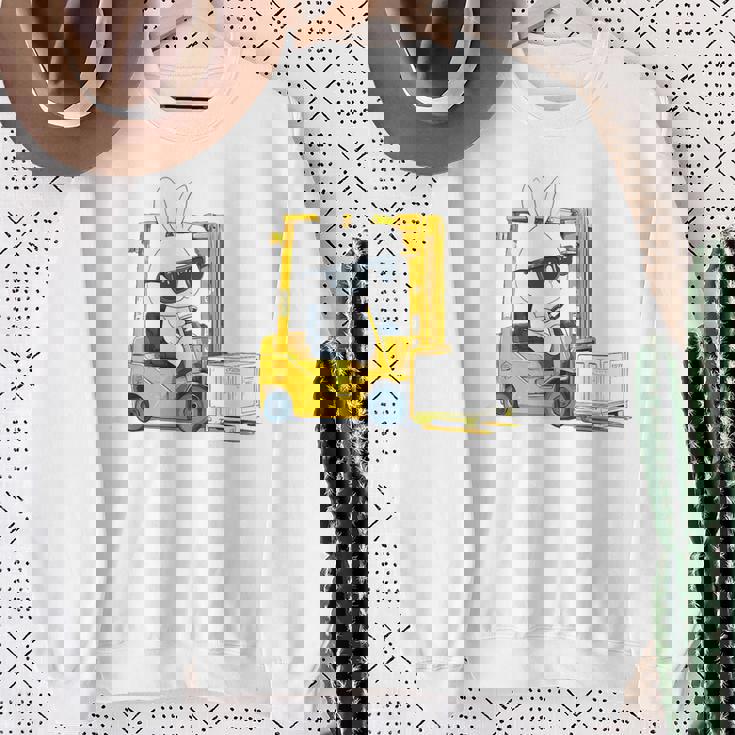 フォークリフト オペレーター フォークリフト ドライバー 物流 うさぎ イースター スウェットシャツ 年配の女性への贈り物