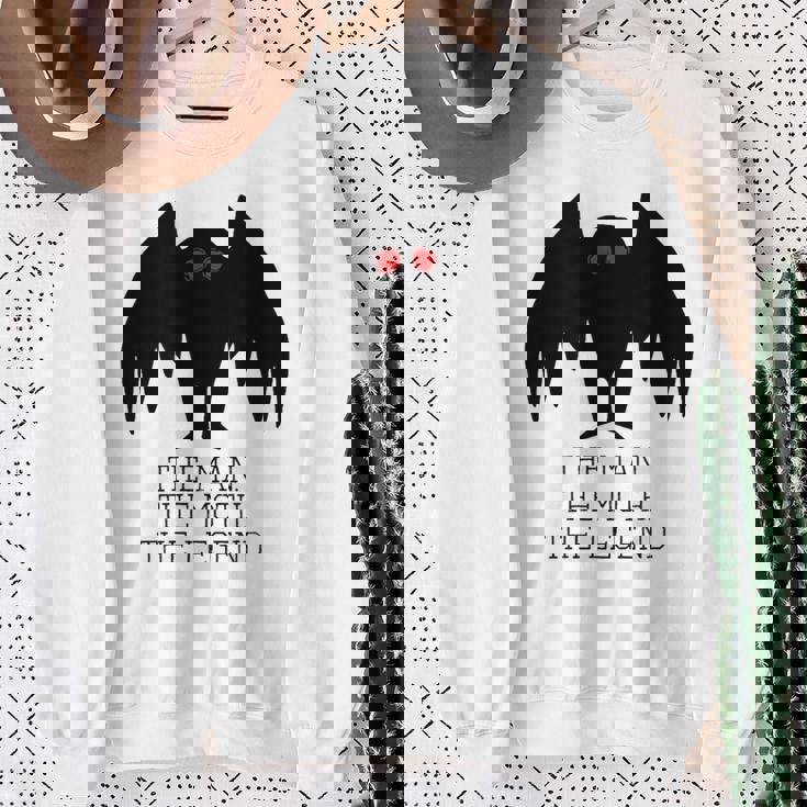 モスマン男女兼用クールクリプティッドモンスターウィアード スウェットシャツ 年配の女性への贈り物