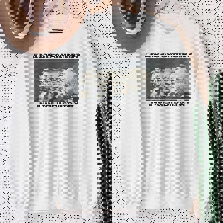 世界史で有名な反バイデン共産主義者 スウェットシャツ 年配の女性への贈り物