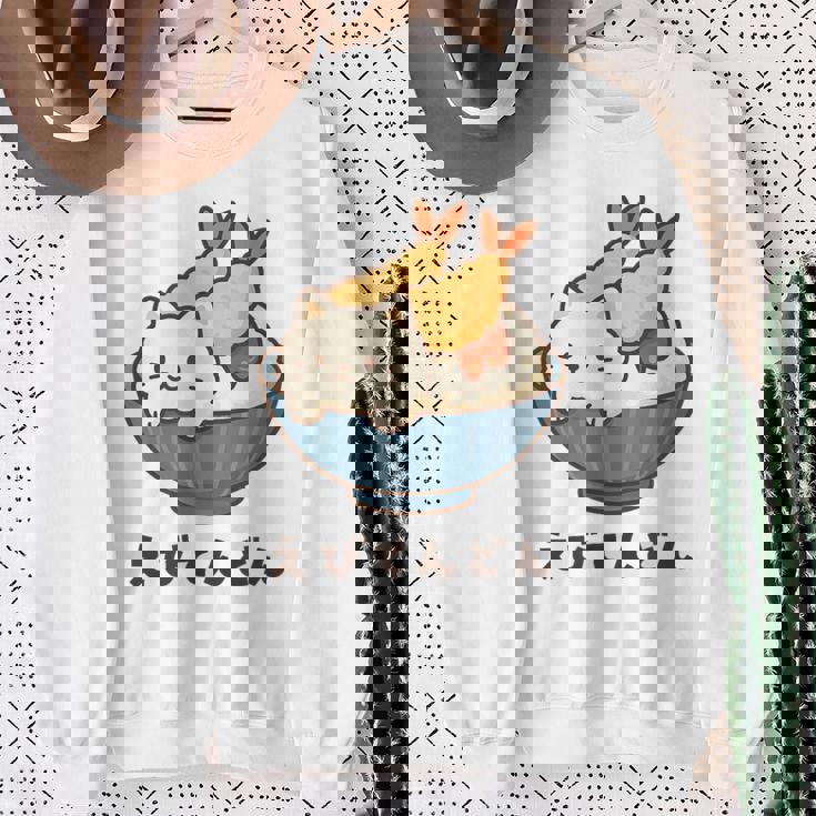 海老天丼 天丼 えび ご飯 ねこ 白猫 天丼好き 猫好き おもしろ かわいい猫 イラスト 猫キャラ 癒し 系 スウェットシャツ 年配の女性への贈り物