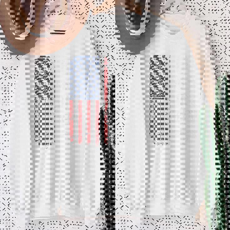 葉巻ウィスキーガン&フリーダム アメリカ国旗 7月4日 バック スウェットシャツ 年配の女性への贈り物