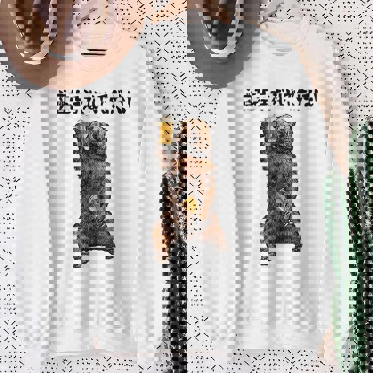 酒を与えないでください ネタ 酒好き お酒好き ビール好き 日本酒好き ハイボール好き ジョーク パンダ おもしろ スウェットシャツ 年配の女性への贈り物