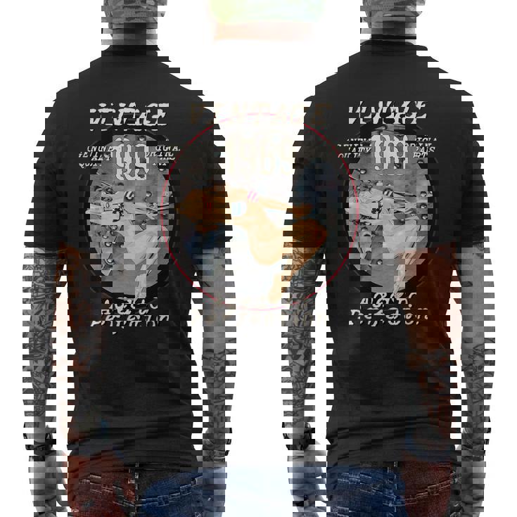 1969 ボンバーノーズアート ホットピンナップ 52歳の誕生日ギフト アンティーク調 メンズTシャツ バックプリント