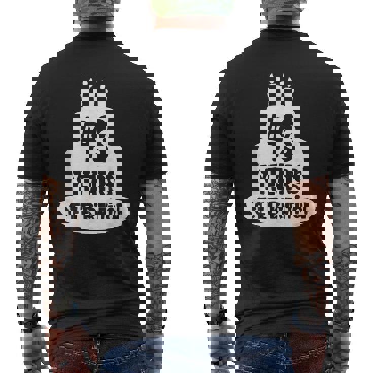 43年のお祝い イベント、記念日、誕生日。 メンズTシャツ バックプリント