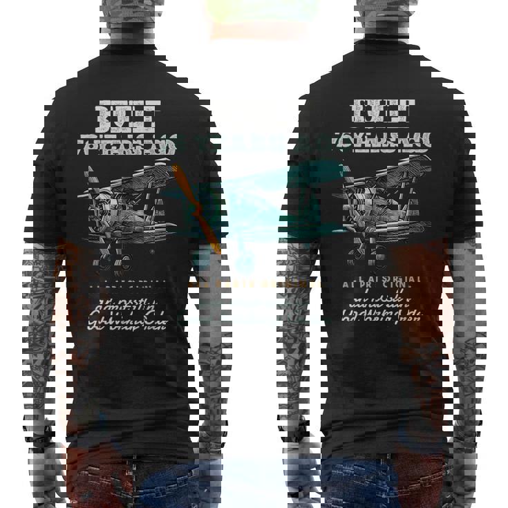 76年前に建てられた古いヴィンテージ飛行機76歳の誕生日男性。 メンズTシャツ バックプリント