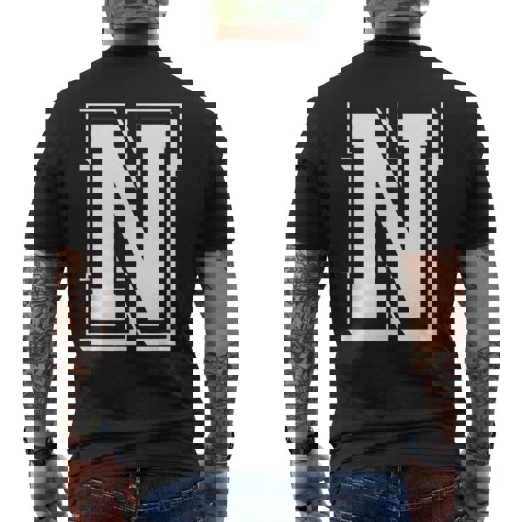 Best Friendshipseven Letters N From Friends メンズTシャツ バックプリント