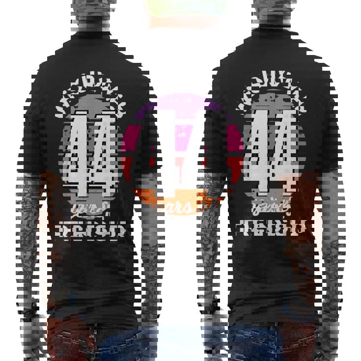 Celebrating 44 Years Of Friendship 面白いグループマッチング メンズTシャツ バックプリント