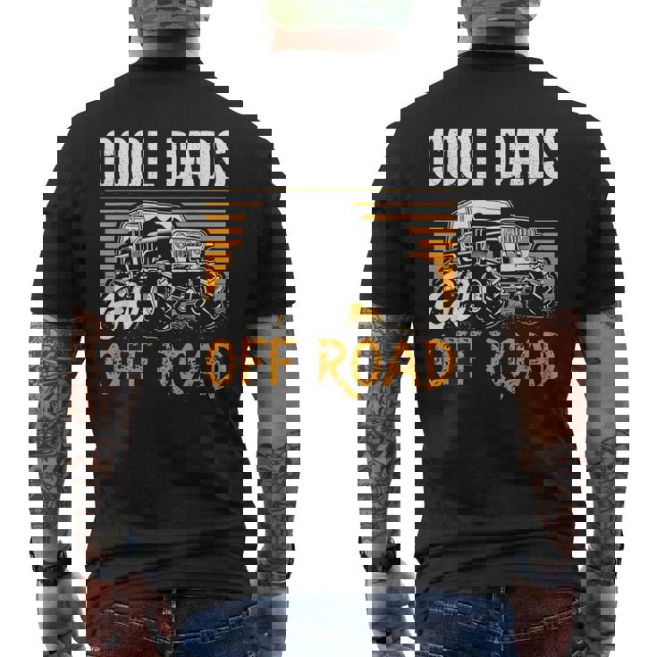 Cool Dads Go Off Road モトクロス レーシング クワッド オフロード レーシング メンズTシャツ バックプリント