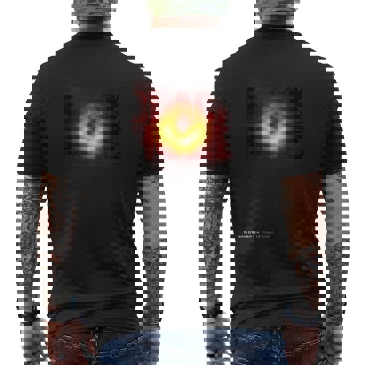 M87 射手座 ブラックホール ファーストフォトtシャツ メンズTシャツ バックプリント