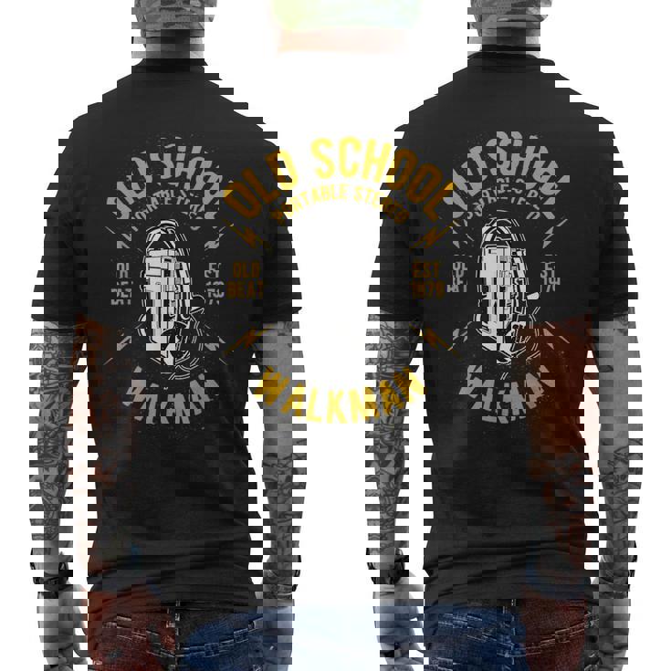 Oldchool Walkman Rocknroll And Music メンズTシャツ バックプリント