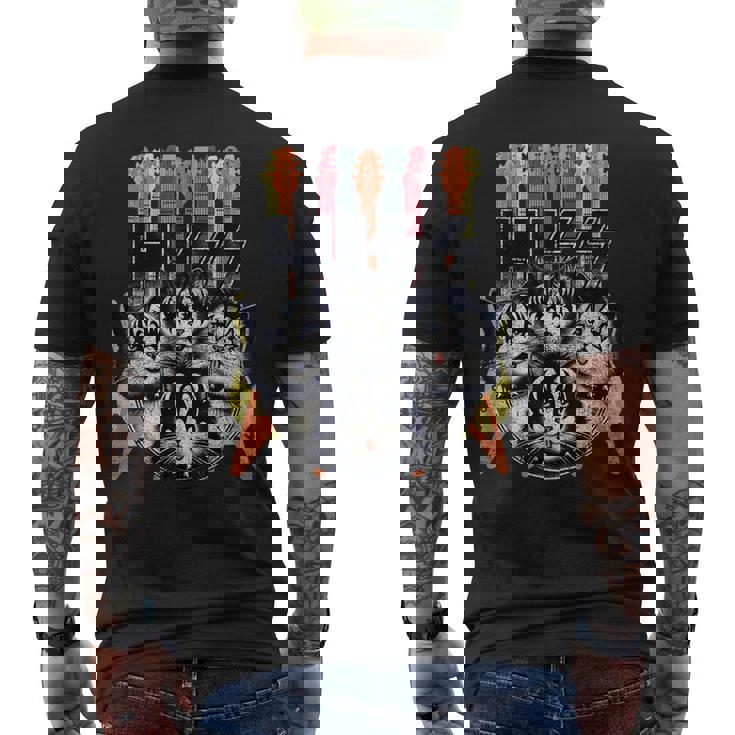 Hiss Cats 子猫 パロディ ロック ロッキン ヴィンテージ レトロ 猫 メンズTシャツ バックプリント