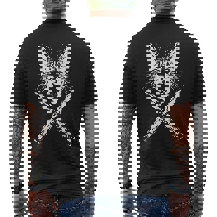 Hissing Cat With Crossedwitchblade Knives Kitten Claws メンズTシャツ バックプリント