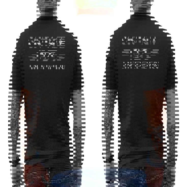 Vintage 1975 51歳の誕生日 クラシックカー メンズTシャツ バックプリント