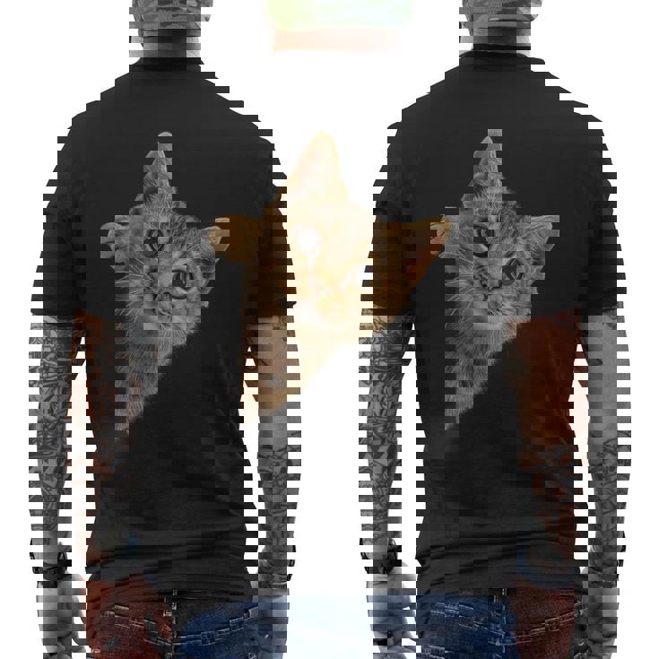 【覗くネコ】猫 にゃんこ 猫好き 猫 可愛い ネコ 子猫 ネコ好き 面白い 変な 遊び心 ネタ ウケ狙い おもしろ メンズTシャツ バックプリント