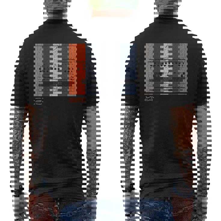 アナログ ドラム マシン レトロ シンセ ヴィンテージ 909 メンズTシャツ バックプリント