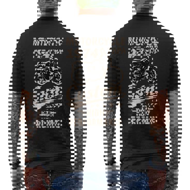 オートバイ バイク 2輪車 お父さん 祖父 1974年 生まれ 誕生日 ヴィンテージ 服 メンズTシャツ バックプリント