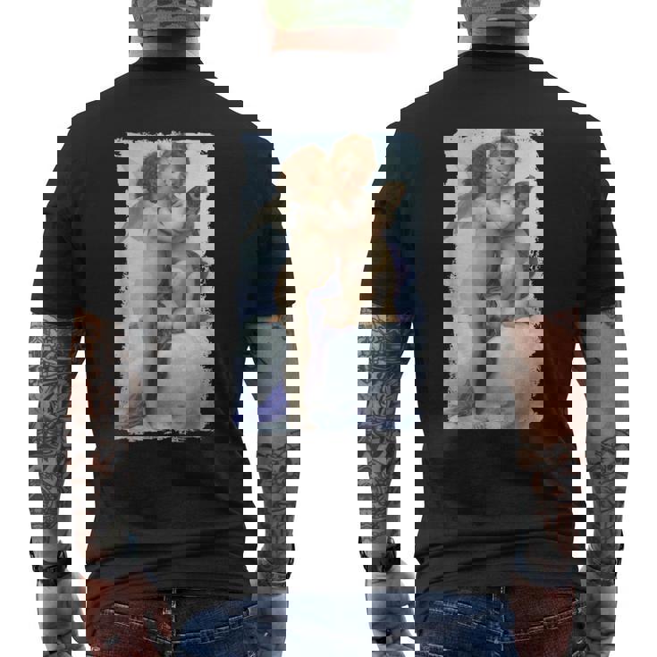 キスエンジェルズ ファーストキス 絵画 天使 キス キューピッド ラブ メンズTシャツ バックプリント