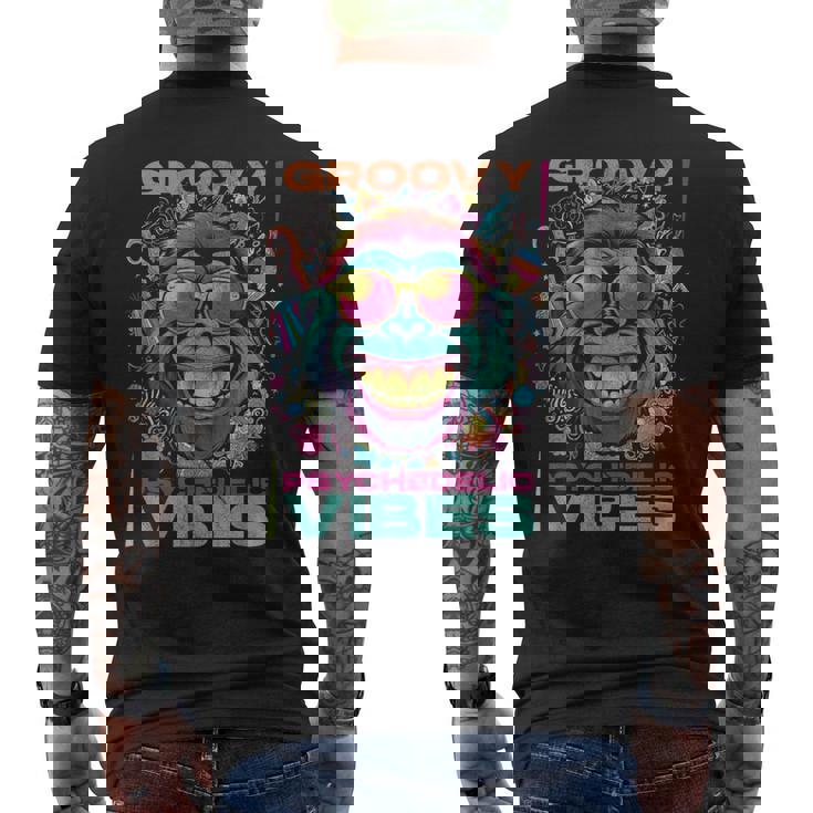 クールなエイプ。グルーヴィーなサイケデリックな雰囲気。 メンズTシャツ バックプリント