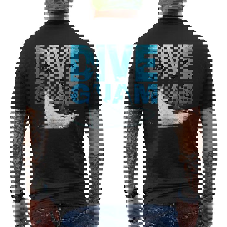 グアムマンタでのダイビング メンズTシャツ バックプリント