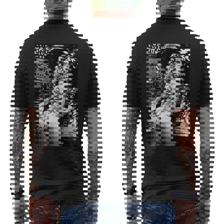 セクシーガールグラフィックtシャツ セクシーブロンドメカニックピンナップガールbw メンズTシャツ バックプリント