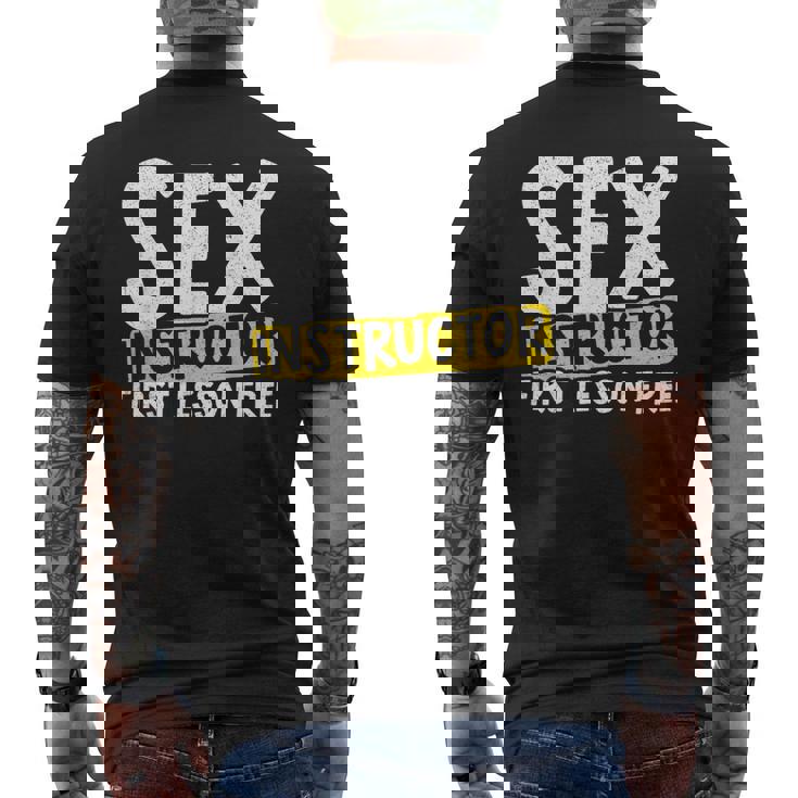 セックスインストラクター 初めてのレッスン 自由恋愛 セックス教師 メンズTシャツ バックプリント