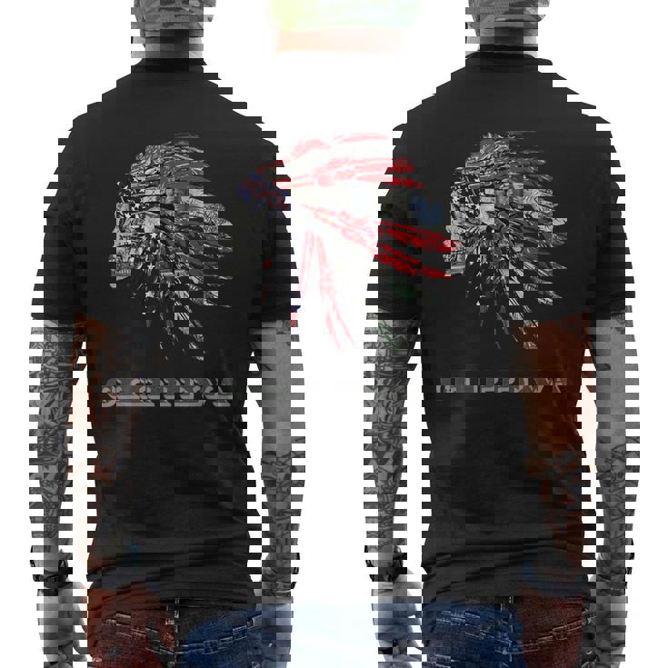 チペワ ネイティブアメリカン インディアン国旗 マネー ヘッドレス メンズTシャツ バックプリント