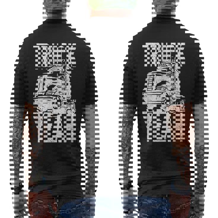 トラッカー 18輪トラック イェーピンク メンズTシャツ バックプリント