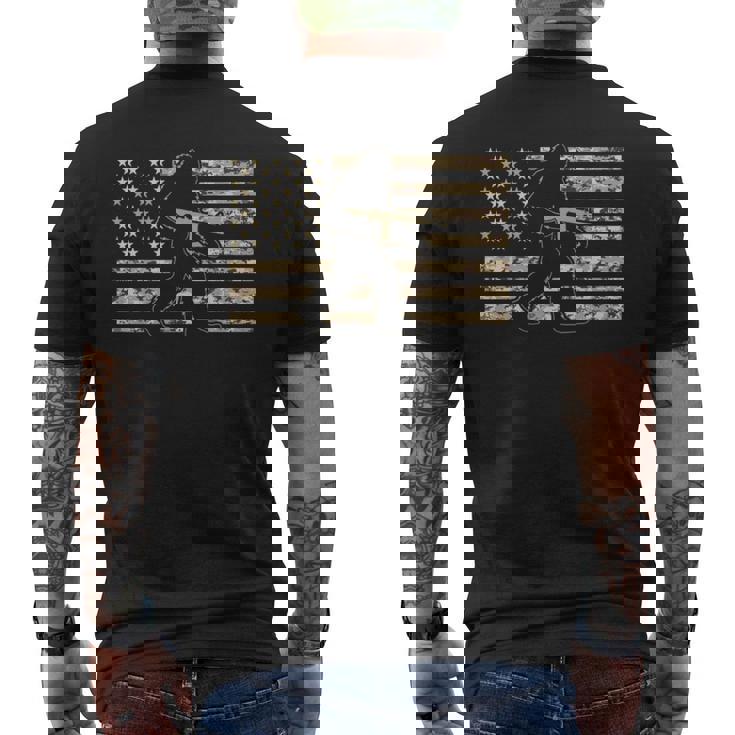 ビッグフットガンオーナー アメリカ国旗 ミリタリー サスカッチ Ar15 長袖tシャツ メンズTシャツ バックプリント