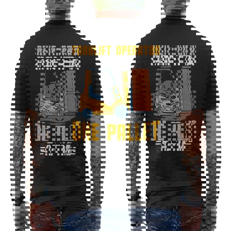 フォークリフト オペレーター レイジングバー パレット フォークリフトドライバー メンズTシャツ バックプリント