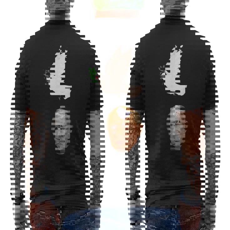 プーチンの頭に平和の鳩の糞、世界は平和を望んでいる メンズTシャツ バックプリント