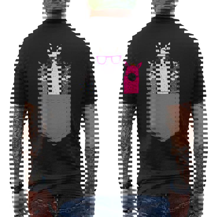 ポケット、アルパカ、ラマのアルパカ。 メンズTシャツ バックプリント