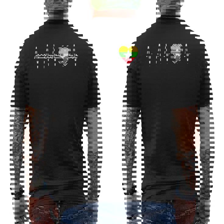 ミャンマー ハートビート ビルマ国旗とハート ラブ 家族 ビルマ メンズTシャツ バックプリント