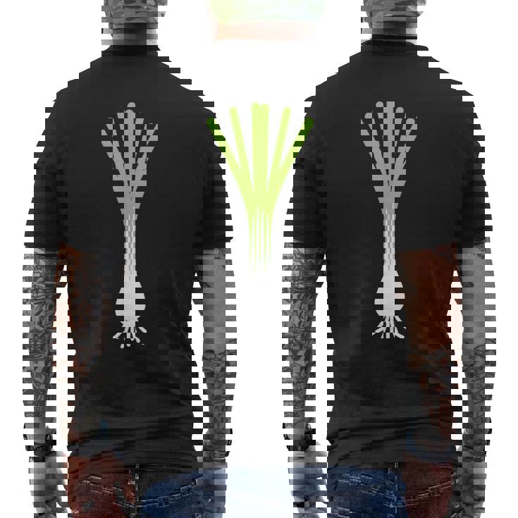 ユーモアリークミニマリスト野菜シンプルなネギ メンズTシャツ バックプリント