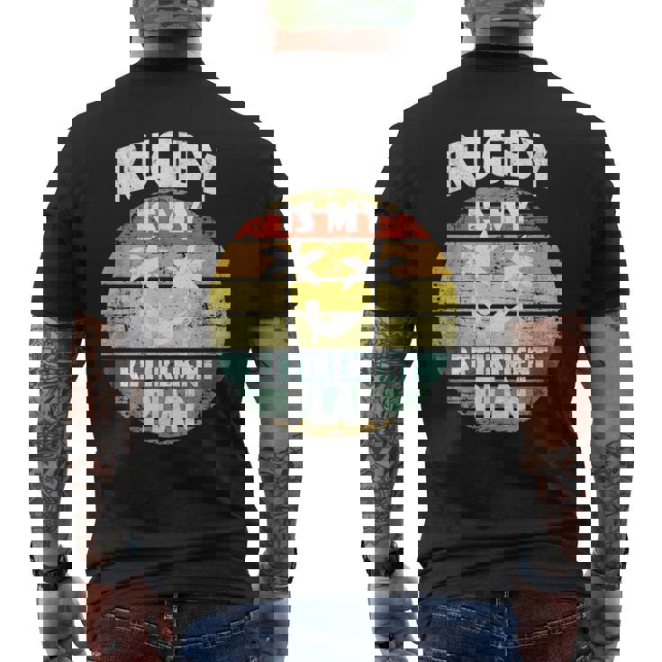 ラグビーは私の退職金制度 ラグビー部の年金受給者 メンズTシャツ バックプリント