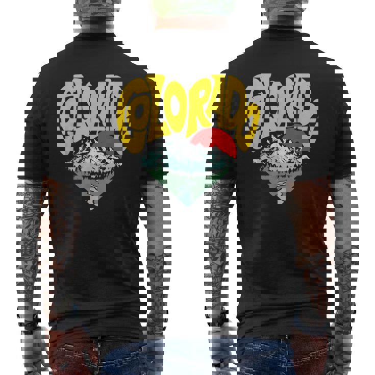 レトロ コロラド州 アウトドア 自然 恋人 ハート 山脈 グラフィック メンズTシャツ バックプリント