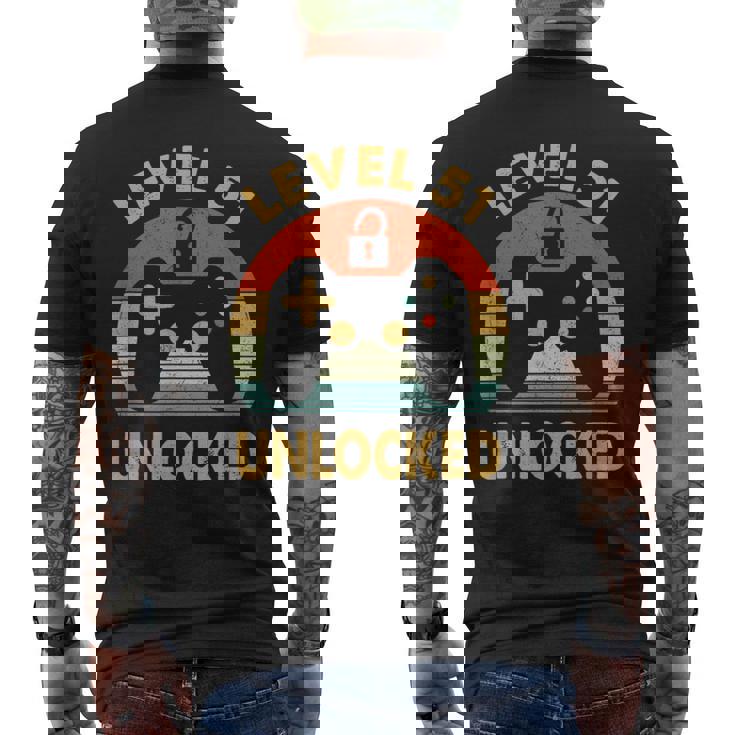 レベル51アンロック レトロヴィンテージ51歳の誕生日ゲームゲーマー メンズTシャツ バックプリント