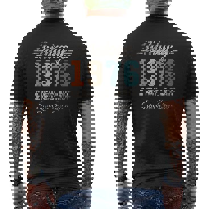ヴィンテージ1976 50歳の誕生日クラシックカー メンズTシャツ バックプリント
