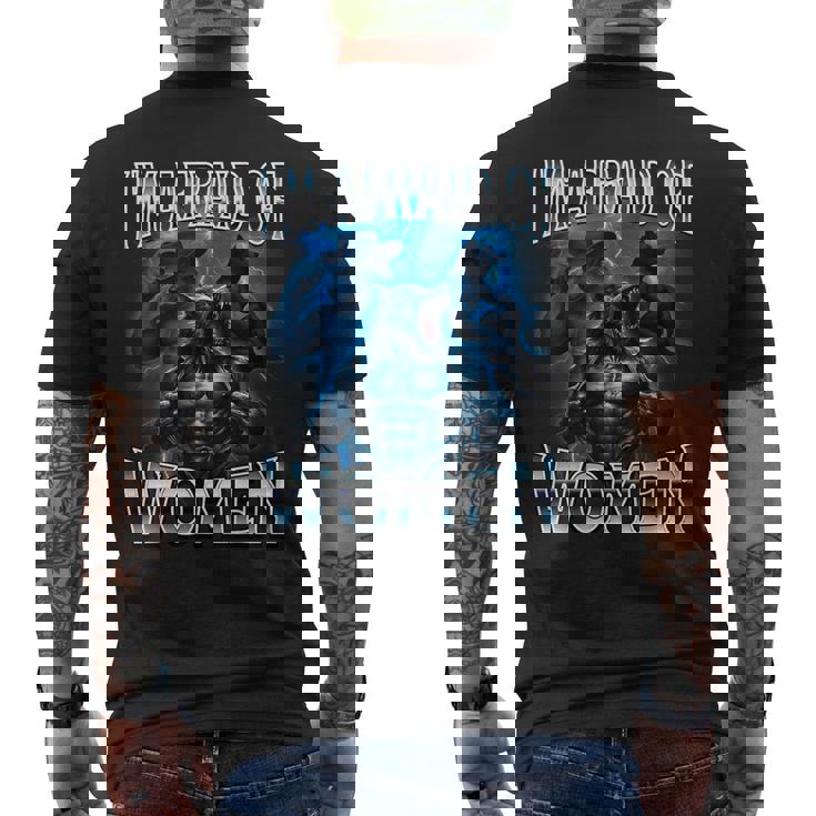 女が怖い狼アルファ・ウルフ・ミーム・クリンジ・ビアード メンズTシャツ バックプリント