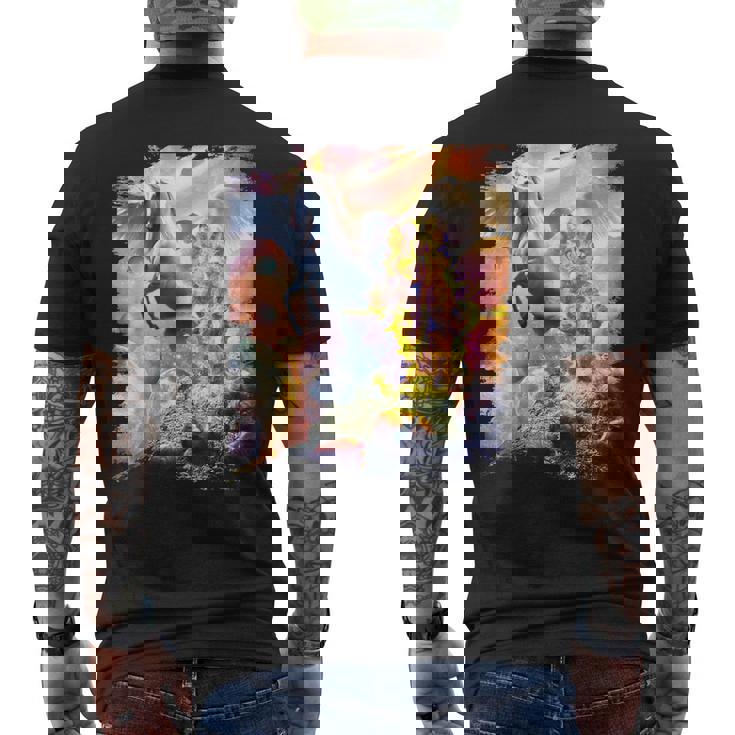 宇宙の銀河猫とユニコーン ペガサス メンズTシャツ バックプリント