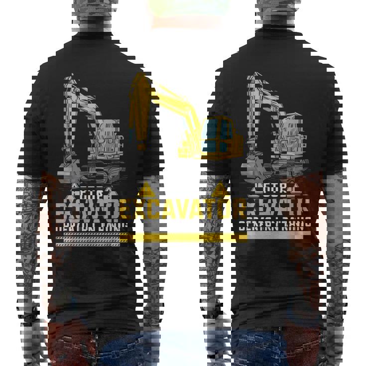 将来の掘削機オペレーターが重機ファンのトレーニングに参加。 メンズTシャツ バックプリント