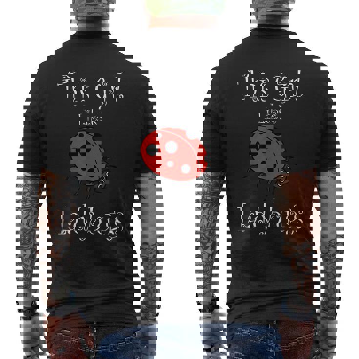 少女はてんとう虫が好き 野生動物 おもしろてんとう虫 メンズTシャツ バックプリント