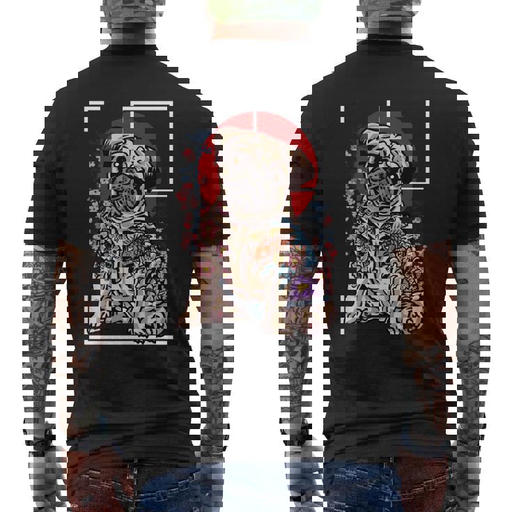 日本のタトゥー パグ 犬 パグ ヤクザの恋人 鯉の魚 長袖tシャツ メンズTシャツ バックプリント