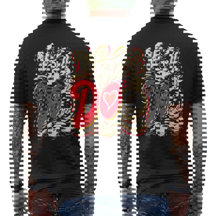 私たちはまだ17歳面白いカップル結婚17周年を迎えます メンズTシャツ バックプリント