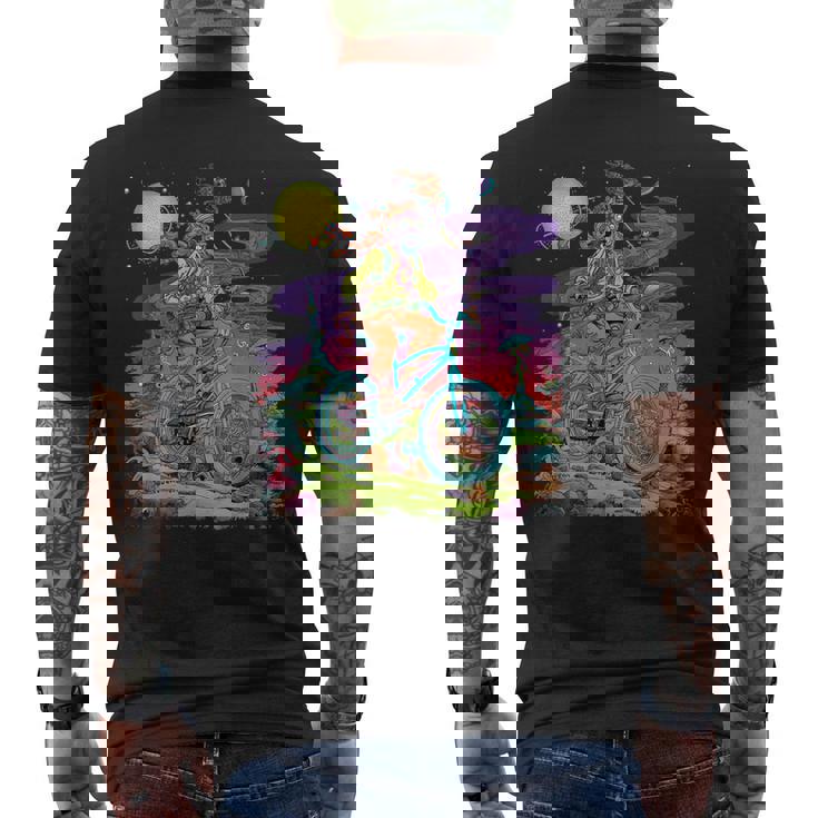 自転車デイホフマントリップ サイケデリックコミックスタイル ヒッピー メンズTシャツ バックプリント