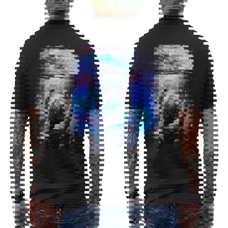 銀河 イルカ 宇宙 地球 海 メンズTシャツ バックプリント