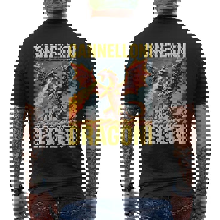 面白いai生成パスタドラゴン ブレイン カネローニ ドラゴニ メンズTシャツ バックプリント