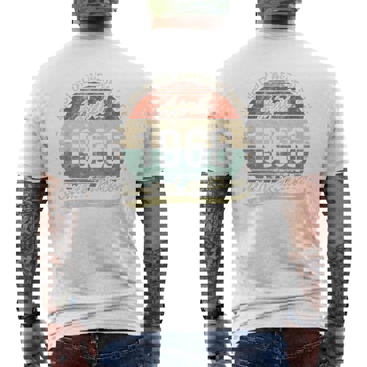 60歳の誕生日 1966年4月から絶対に素晴らしいヴィンテージ。 メンズTシャツ バックプリント