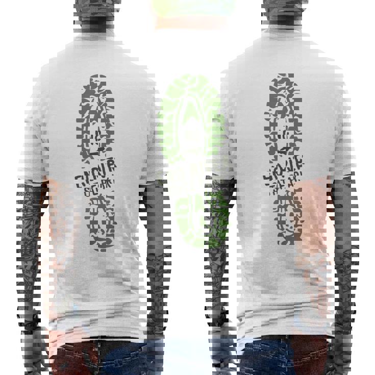 Eno Rivertate Park ノースカロライナ ハイキングブック Nc メンズTシャツ バックプリント